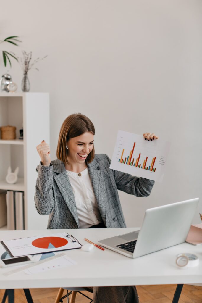 Profesional desempeñando funciones de liderazgo en ventas.